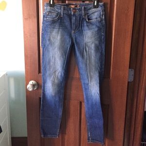 Joe’s light wash skinny jeans!